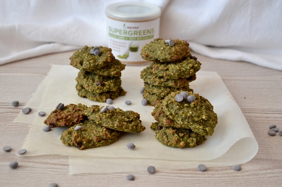 Zelené veganské sušenky z vloček a chia semínek