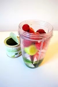 Smoothie recept na hubnutí (grep a jahoda)