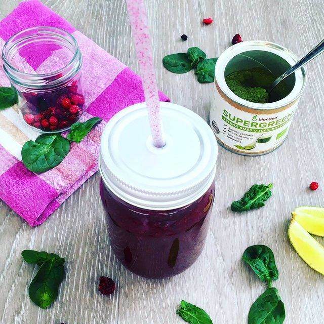Očistné smoothie z červené řepy se špenátem