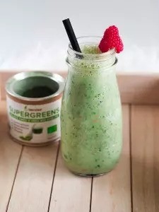 Špenátovo-malinové smoothie s jogurtem (RECEPT)