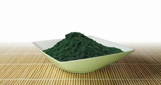 9 chytrých důvodů, proč užívat spirulinu denně