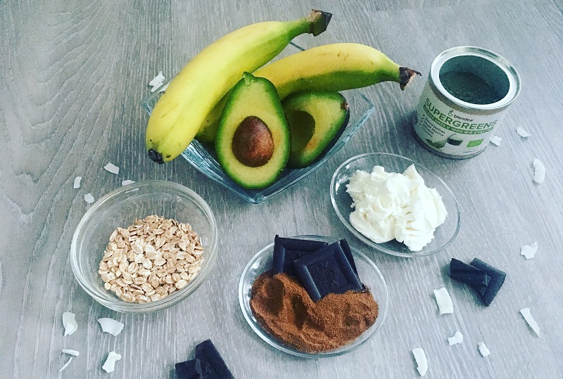 avokadova_smoothie_bowl_recept_1