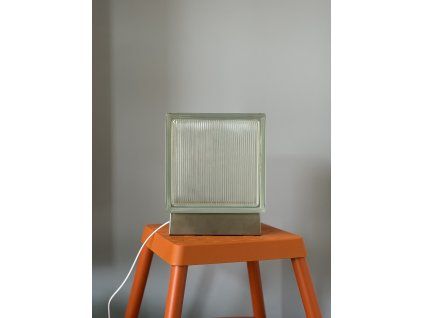 LOUVER