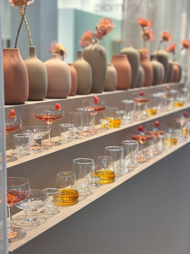 Nakoukněte s námi na výstavu Maison & Objet do Paříže 🤩 Blomus novinky v celé své kráse! 🩷 #blomus #blomusczsk #cskarlin...