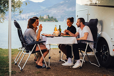 Kempingový nábytek