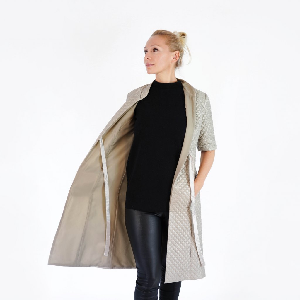 Lehký béžový kabát | Lightweight Beige Coat