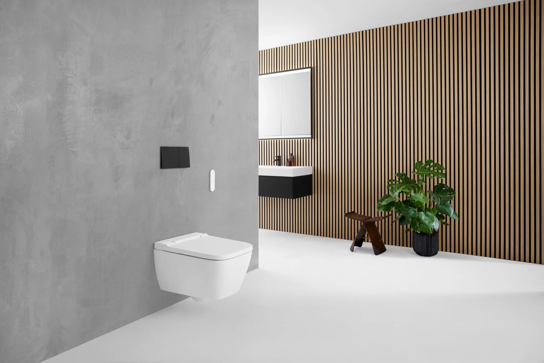 Geberit AquaClean Sela v bielej kúpeľni
