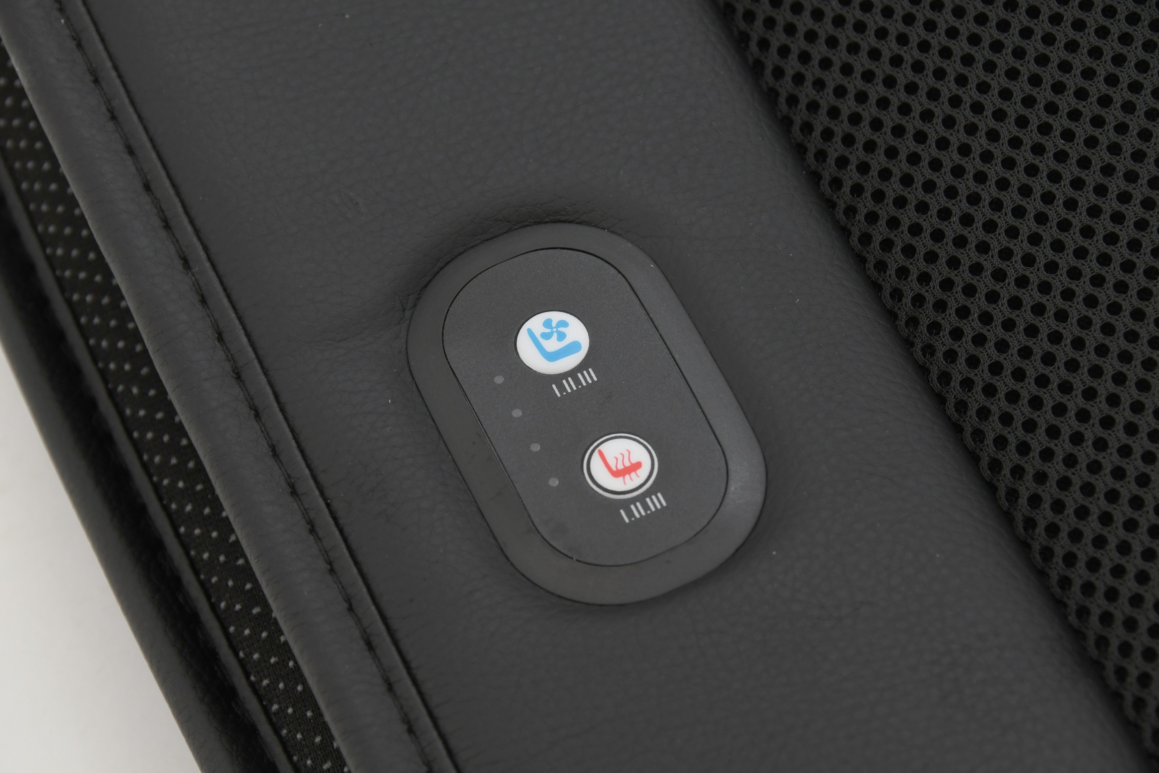 Potah sedadla vyhřívaný s ventilací 12V SEASONS, 04080