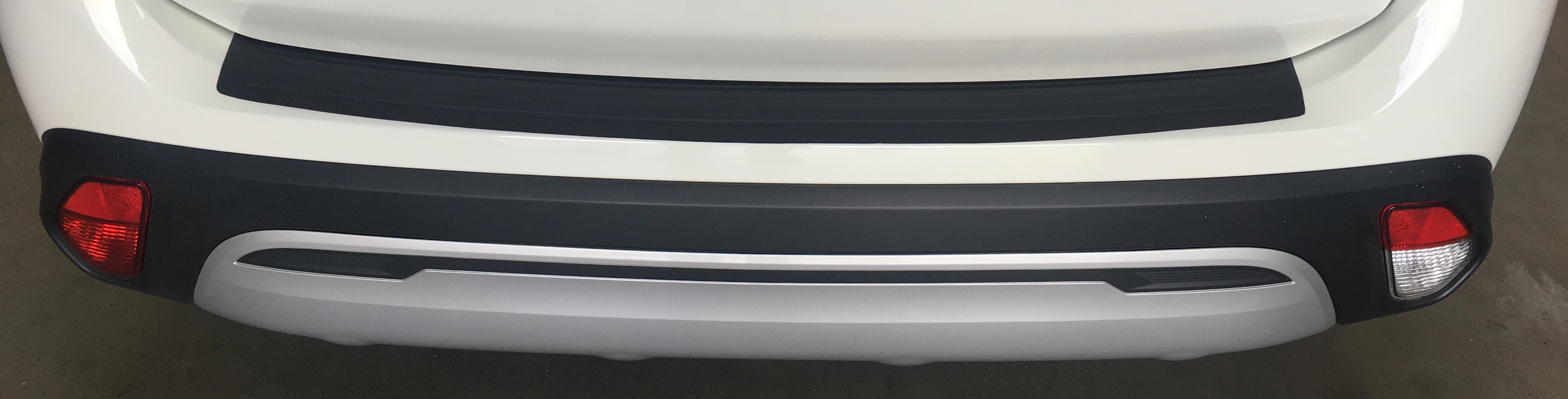 Lišta zadního nárazníku, černá, 90x8cm, 87538
