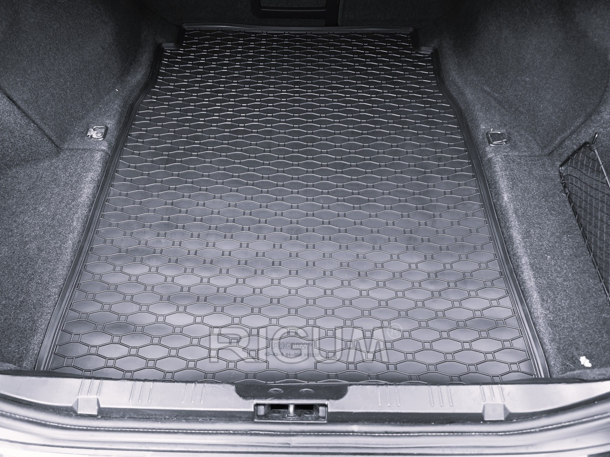 Vana do kufru gumová BMW 5 E60 2004- | RIGUM