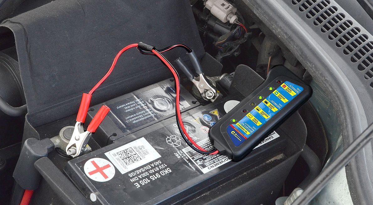 Tester autobaterie a alternátoru 12V, 07170