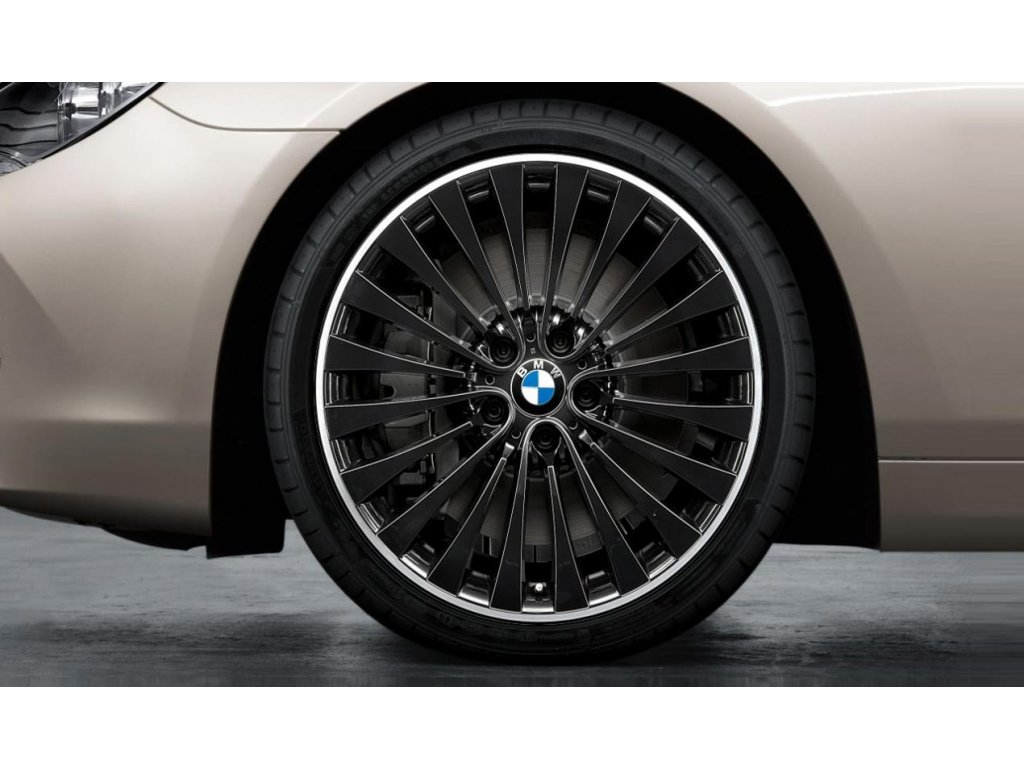 Letní sada BMW 5 F10 STYLING 410 leskle černé 8,5x20 ET33 a 9x20 ET44 včetně pneumatik 245/35 R20 95Y a 275/30 R20 97Y Dunlop SP Sport Maxx GT* RSC a čidel tlaku RDC