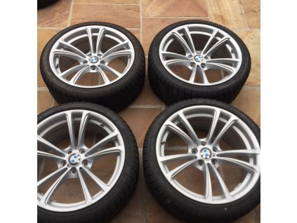 Zimní sada BMW M5 F10 STYLING 409M 9x20 5/120 ET32 a ET25 včetně zimních pneumatik 255/35 R20 DUNLOP