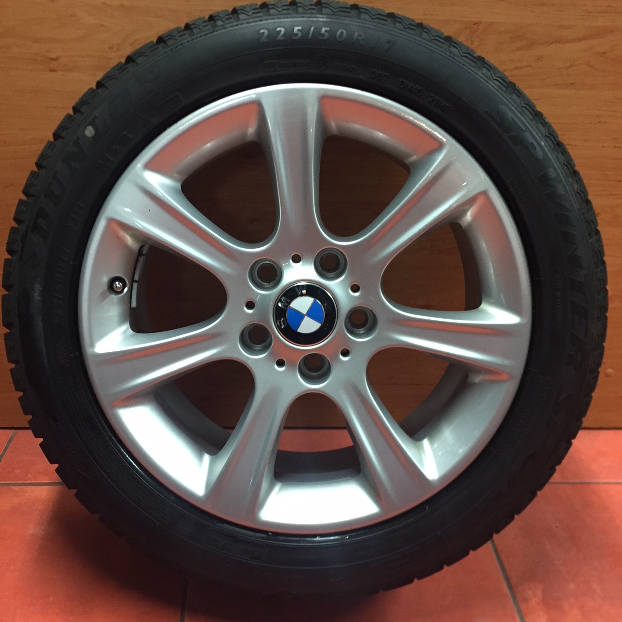 Zimní sada alu kola BMW F30 STYLING 394 7,5x17 5/120 ET37 včetně zimních pneumatik 225/50 R17 94H DUNLOP Winter Sport M3 DSST