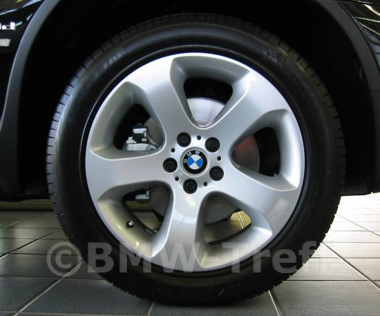 Originální alu kola BMW X5 E53 STYLING 132 9x19 ET48 a 10x19 ET45 5/120