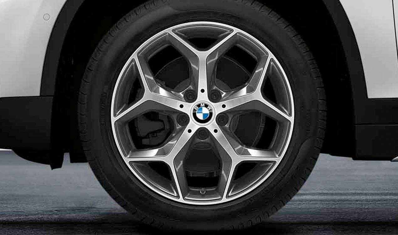 Originální zimní sada BMW X1 F48 a X2 F39 STYLING 569 v rozměru 7,5x18 ET 51 včetně zimních pneumatik 225/50 R18 95H Bridgestone Blizzak LM-001* RSC a…