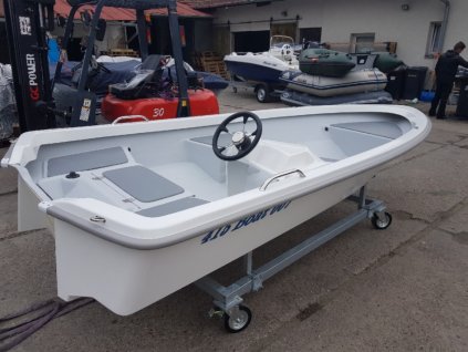 motorove cluny 415 boat007 2