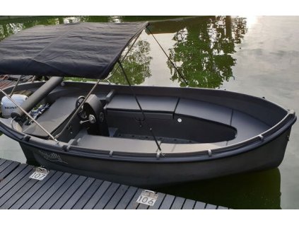 Plastová loď WHALY 450 Classic