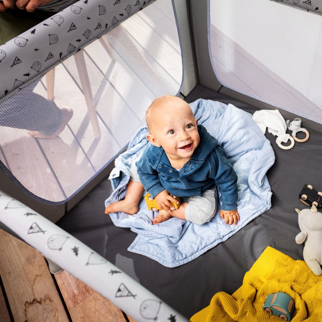 Cestovná postieľka ohrádka hauck sleep n play
