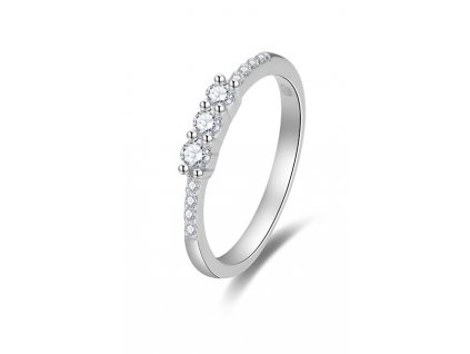 Třpytivý zásnubní prsten se zirkony AGG464