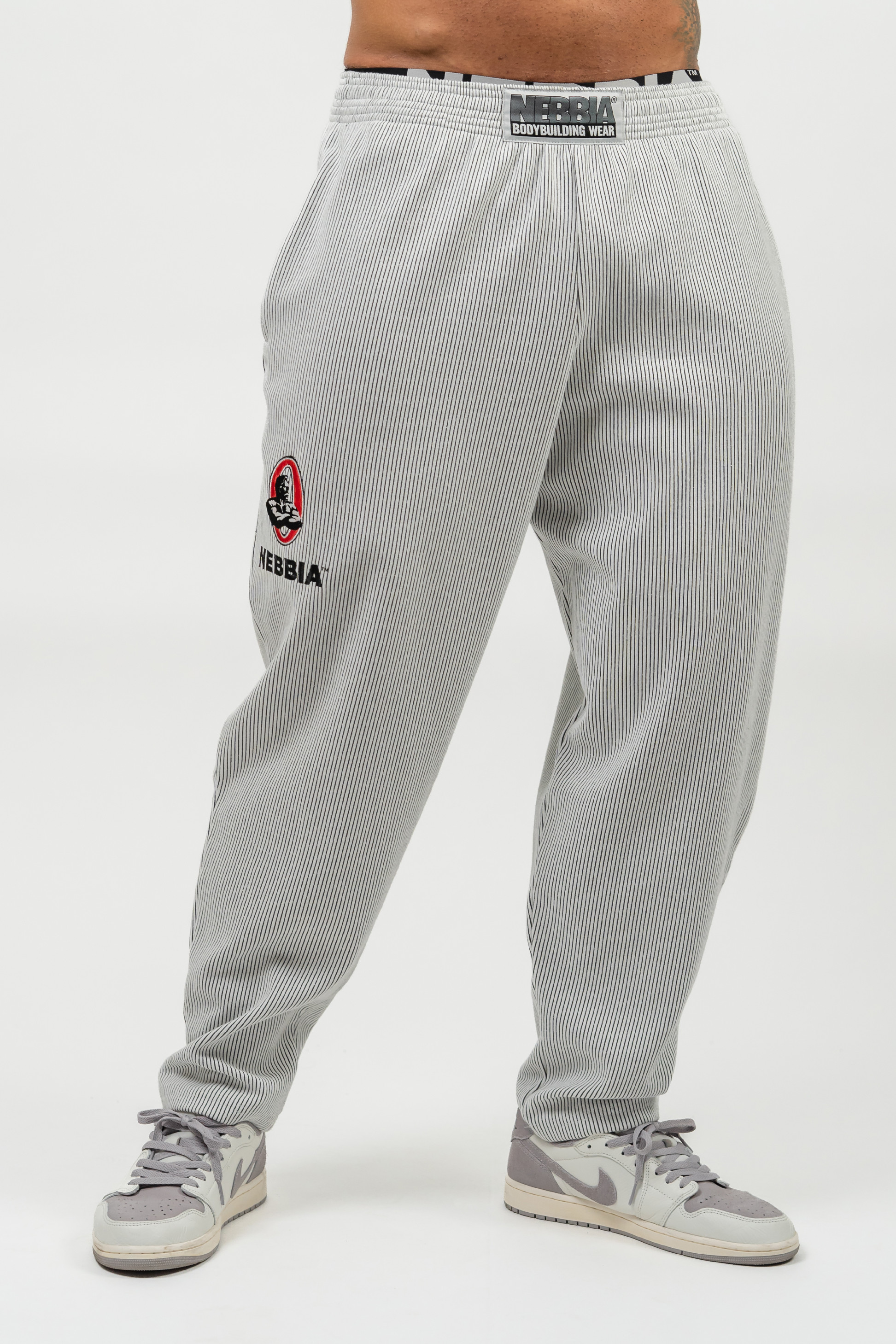 NEBBIA Olympia Volné tepláky s kapsami SIGNATURE 702 Light Grey Barva: Světle šedá, Velikost: XXL