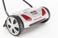 Tieto faktory by ste mali zohľadniť pri kúpe vretenovej kosačky