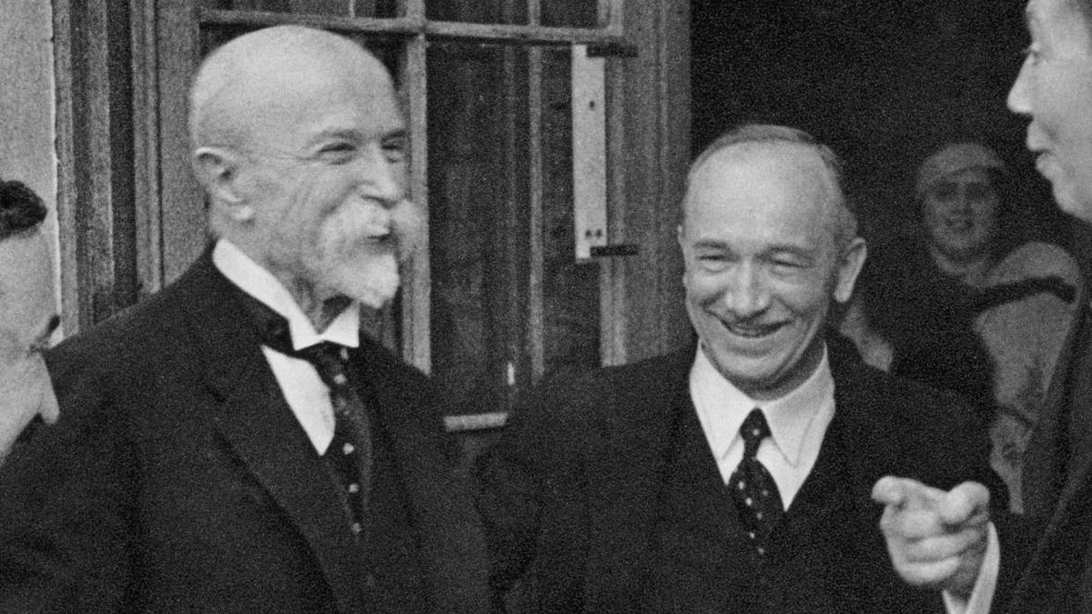 Sejde se Slovák, poloviční Čech a slávista. Před 107 lety vzniklo Československo.