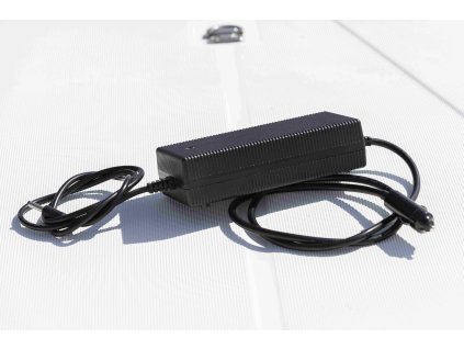 12V nabíječka Temo