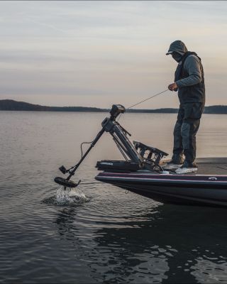 🎣 Méně dřiny, víc rybaření. Ghost® X s dvojčinnými plynovými vzpěrami udělá těžkou práci za vás – pro nejplynulejší a...
