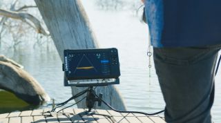 🦅 EagleEye 9 posouvá vaše vycházky k vodě na novou úroveň díky výkonnému sonaru a pokročilým mapovacím funkcím. Držte se...