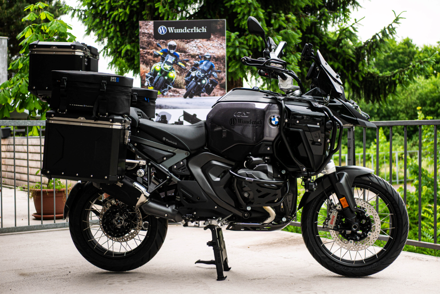 PŘÍSLUŠENSTVÍ A VYBAVENÍ PRO BMW R 1300 GS ADVENTURE