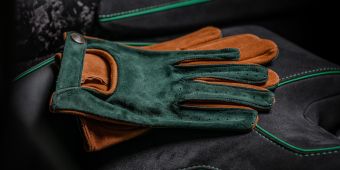 5 korzyści z prowadzenia samochodu w skórzanych rękawiczkach