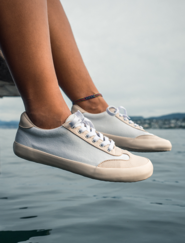 LOW-TOP