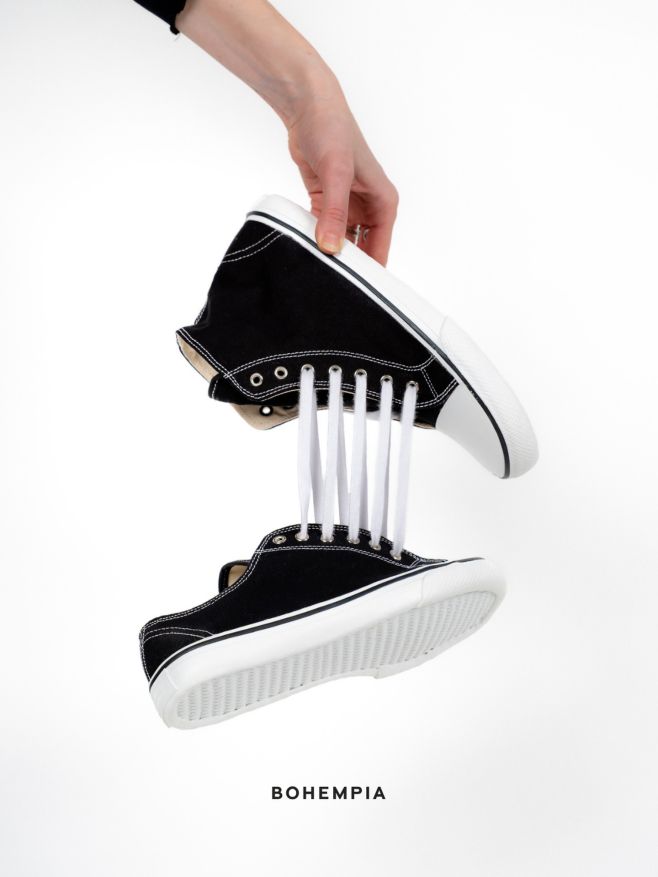 Tied together by good taste. 🖤👟 ORIK + HERLIK Classic Black — two icons, one vibe: timeless streetwear with barefoot...