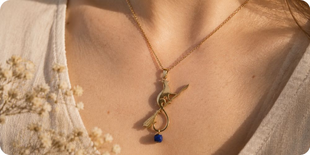 Náhrdelník kočka lapis lazuli