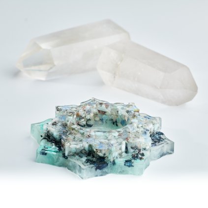 orgonitovy-svicen-larimar-kristal-opalit-bohomanie
