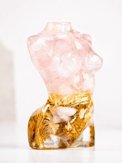 bohyne ruzenin kristal krystalovy amulet 11