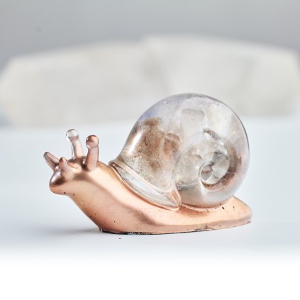snecek-s-aura-kristalem-a-zahnedou-orgonitovy-amulet-bohomanie