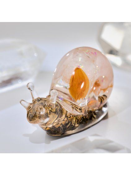 snecek-s-ruzeninem-orgonitovy-amulet-3-bohomanie
