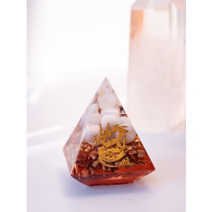 harmonie---orgonit-pyramida-s-achatem-bohomanie