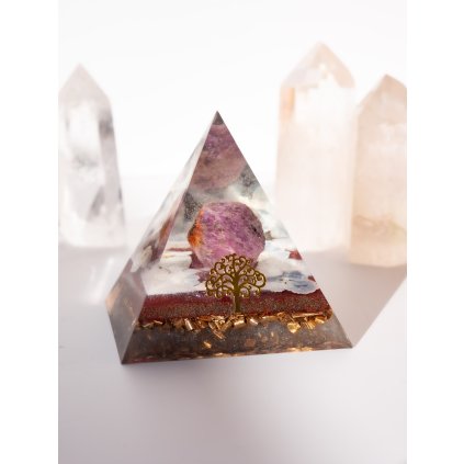 bezpodminecna-laska---orgonit-pyramida-s-rubinem-bohomanie