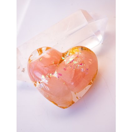 srdce---orgonit-hmatka-s-ruzeninem-bohomanie