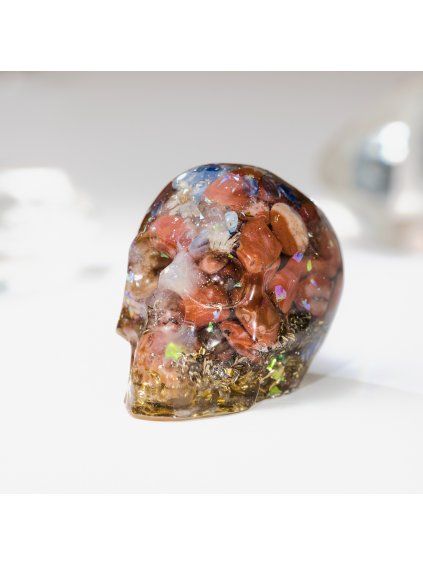 orgonit-amulet---lebka--kyanit-bohomanie- aura amulet