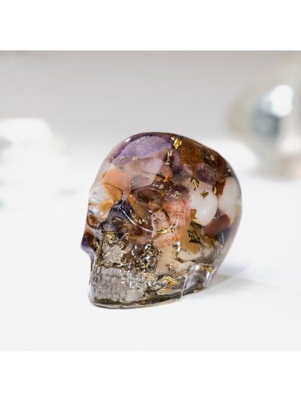orgonit-amulet---lebka--bily-achat-bohomanie-aura amulet