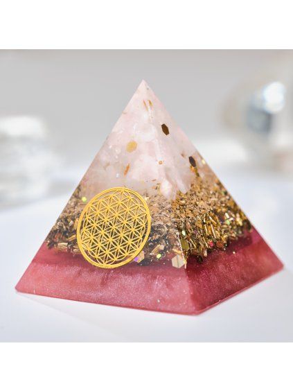 orgonit-pyramida---jemnost--ruzenin-bohomanie