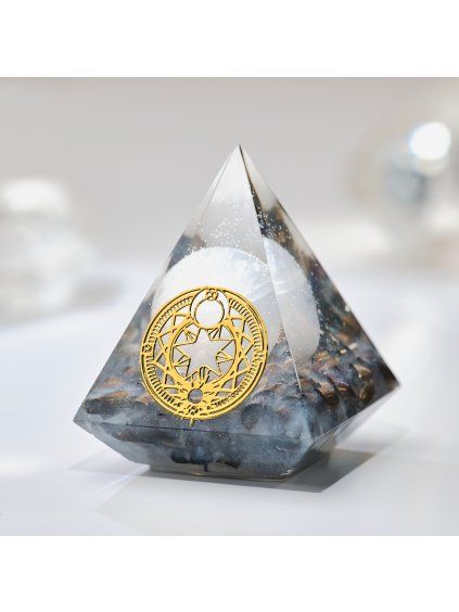 orgonit-pyramida---prijeti--ruzenin-bohomanie-aura amulet