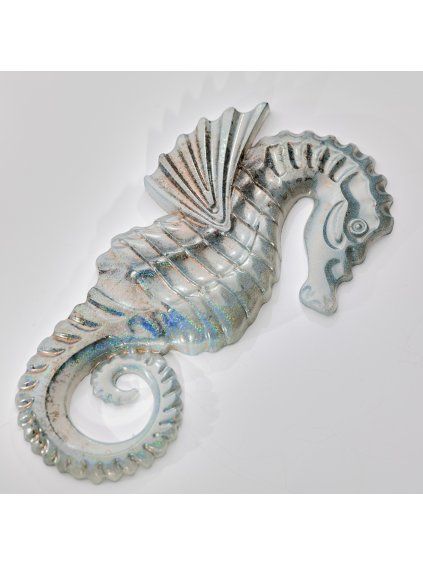 orgonit-amulet---morsky-konik--kristal