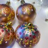 Boho vánoční ozdoby, vánoční baňky s mandalami, ručně malované vánoční ozdoby na stromeček, baňka s mandalou, měděné baňky.