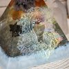 BohoManie Magic Orgonit krystalicka energie kosmu caroit cerny kyanit aura kristal karneol xxlorgonit pyramida2