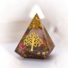 BohoManie-Magic-orgonit-pyramida-na-prani17